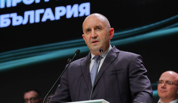 Румен Радев, 5-й президент Болгарії, політик. Фото: Facebook-сторінка посадовця.